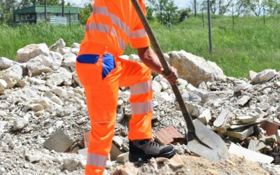 EDUCARE I GIOVANI ALLA DIFESA DEI LAVORATORI